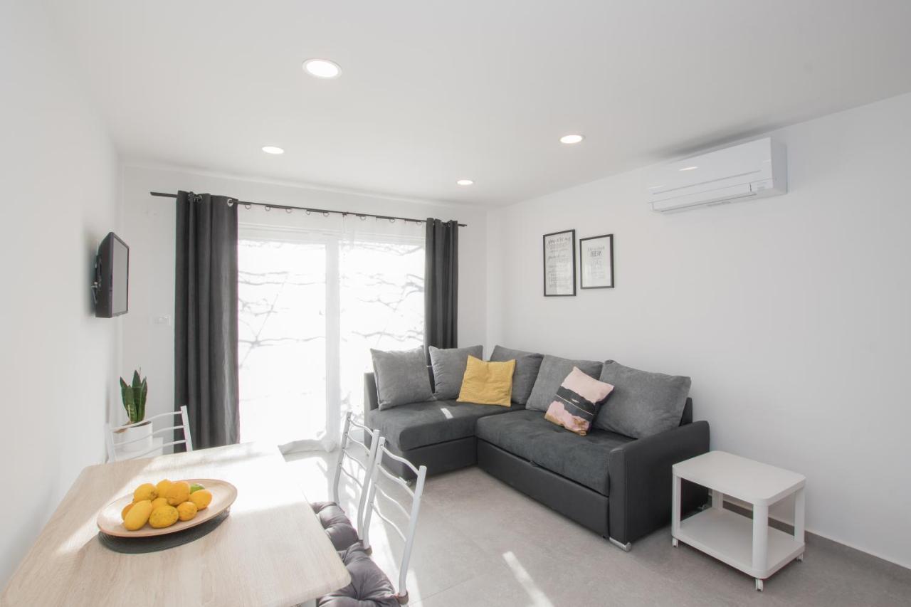 Apartments Lirio Умаг Экстерьер фото