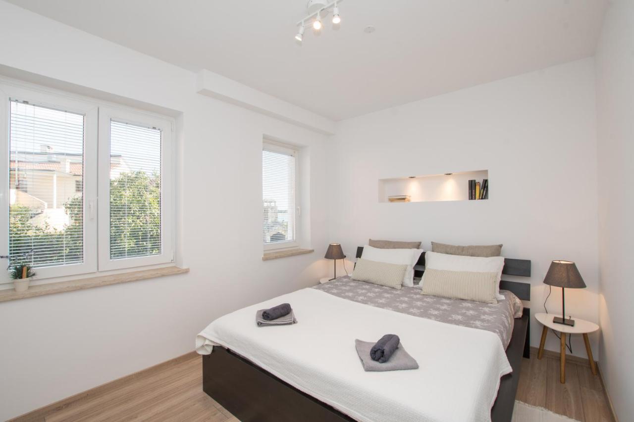 Apartments Lirio Умаг Экстерьер фото