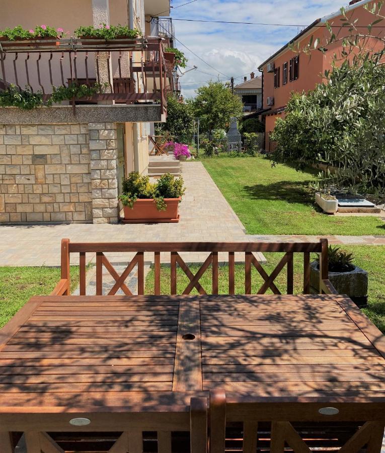 Apartments Lirio Умаг Экстерьер фото